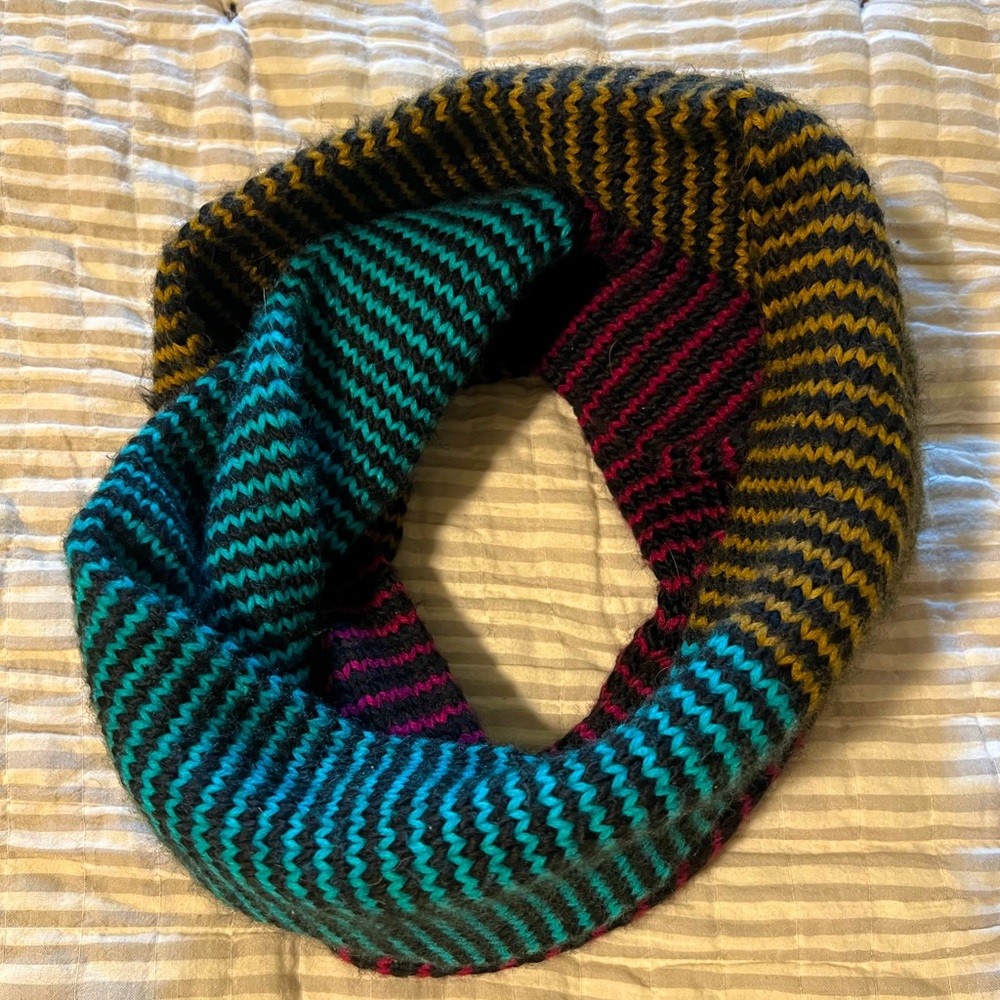 Pistil Circle Scarf